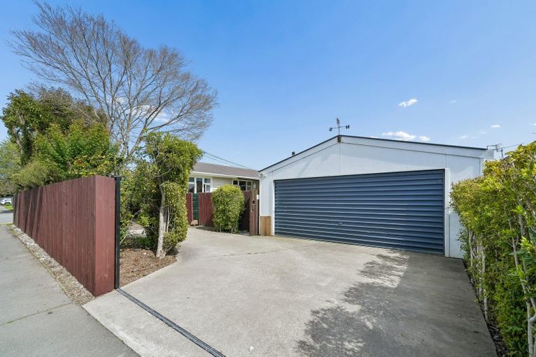 Photo of property in 55 Tyrone Street, Belfast, Christchurch, 8051