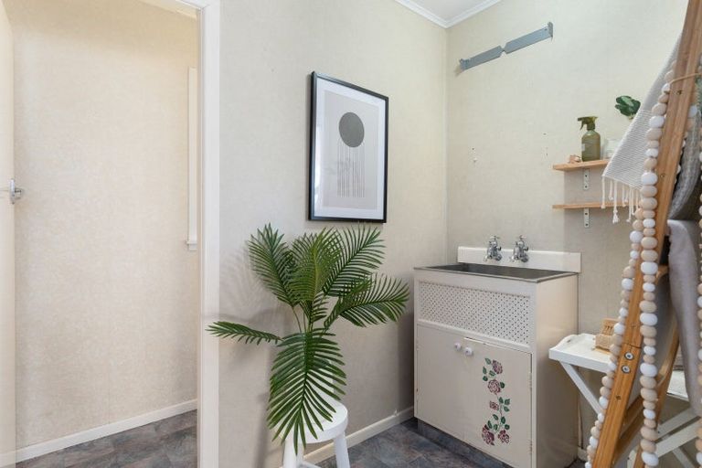 Photo of property in 154 Kent Street, Carterton, 5713