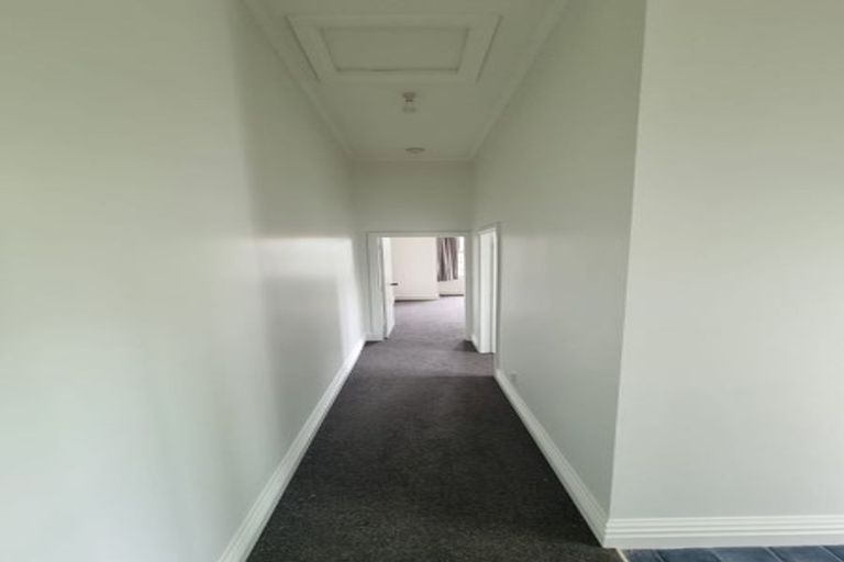 Photo of property in 15 Wai-iti Crescent, Woburn, Lower Hutt, 5010