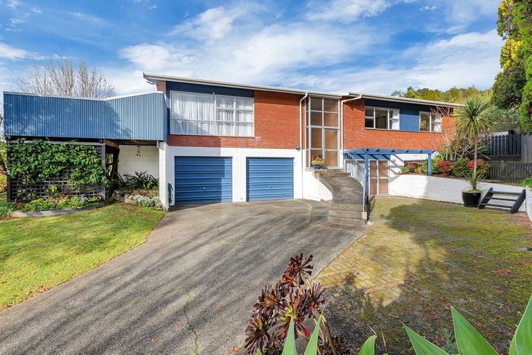 Photo of property in 35 Parkland Crescent, Te Kamo, Whangarei, 0112