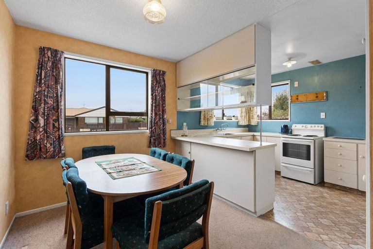 Photo of property in 7a Rolfe Place, Bishopdale, Christchurch, 8053