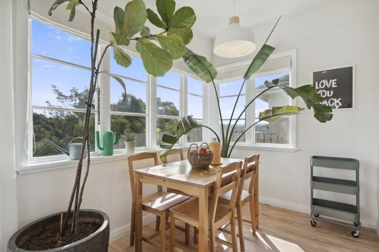 Photo of property in 15 Leveson Street, Strathmore Park, Wellington, 6022