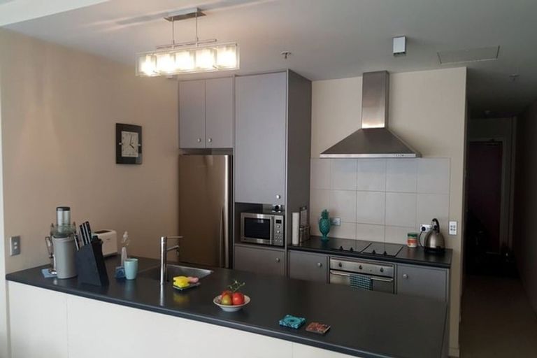 Photo of property in Montreaux Apartments, 1g/164 The Terrace, Wellington Central, Wellington, 6011