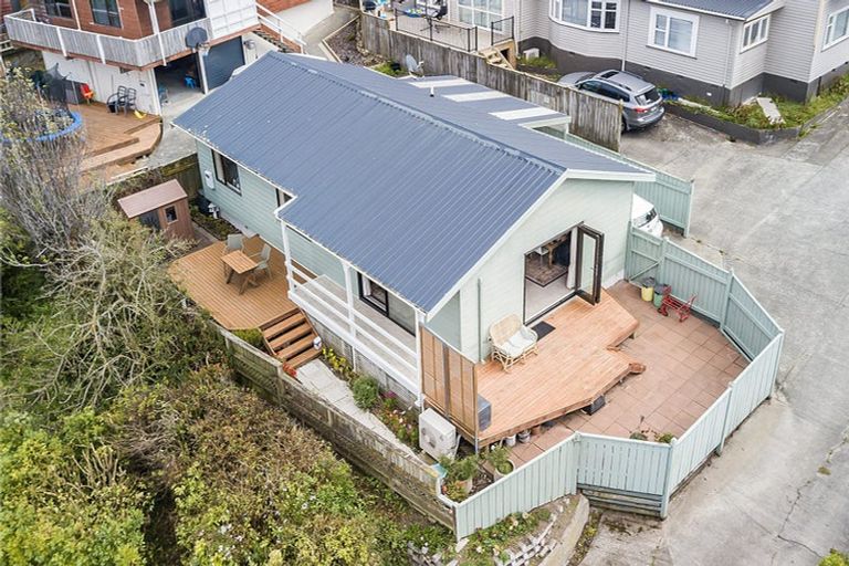Photo of property in 12a Kahutea Terrace, Titahi Bay, Porirua, 5022