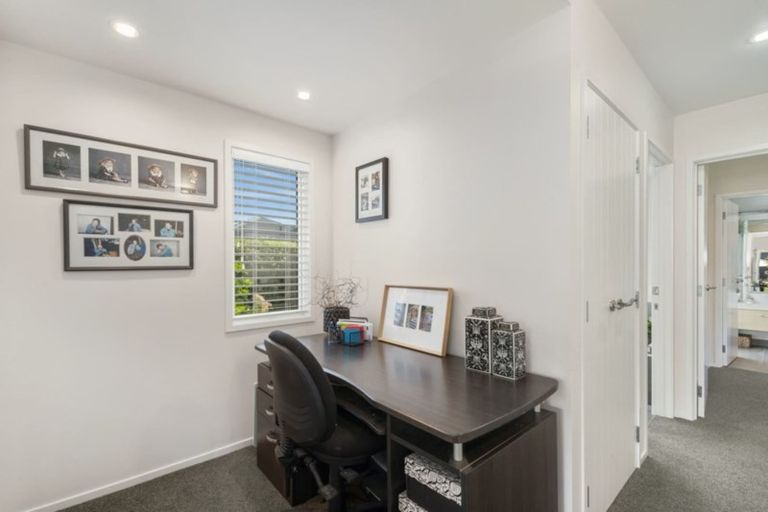 Photo of property in 62 Montgomery Crescent, Kinloch, Taupo, 3377