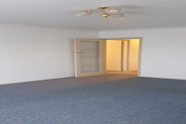 Photo of property in 28 Gibbons Street, Upper Hutt Central, Upper Hutt, 5018