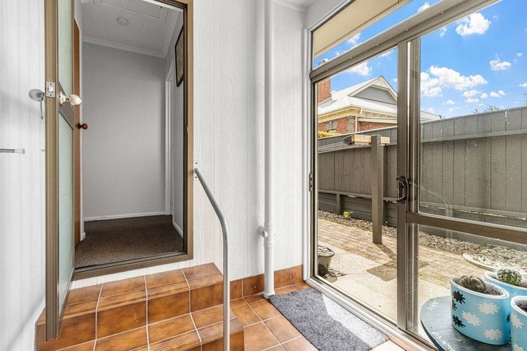 Photo of property in 23b Stoke Street, Westown, New Plymouth, 4310