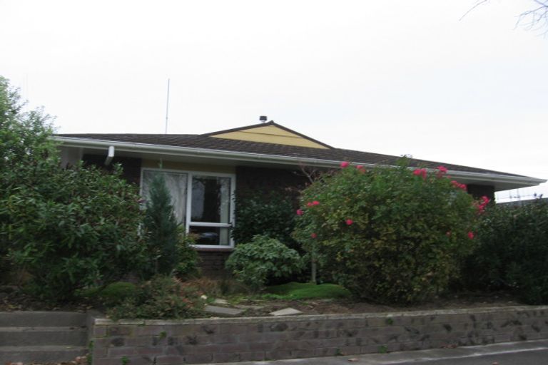 Photo of property in 12-12a Cecil Place, Cloverlea, Palmerston North, 4412