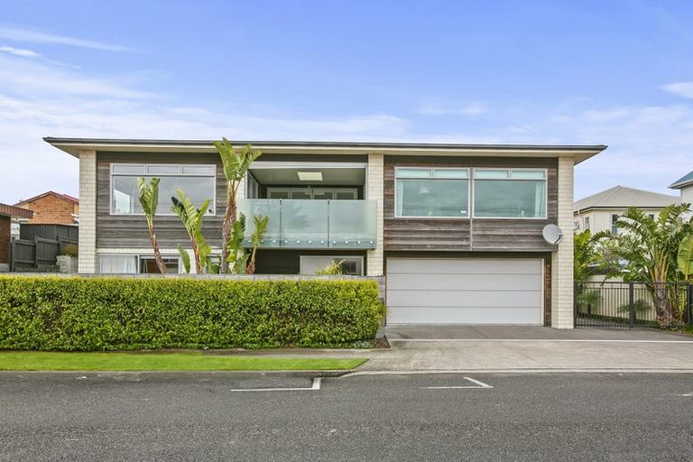 Photo of property in 21 Hine Street, New Plymouth, 4310