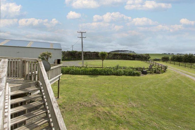 Photo of property in 106 Rehutai Road, Baylys Beach, Dargaville, 0377