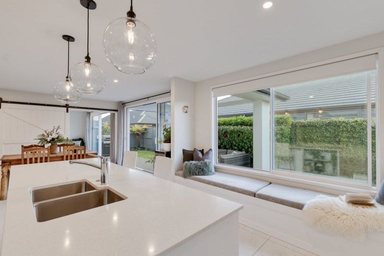 Photo of property in 70 Penetaka Heights, Pyes Pa, Tauranga, 3112