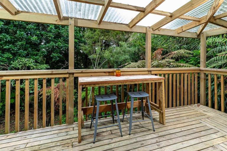 Photo of property in 812 West Coast Road, Oratia, Auckland, 0604