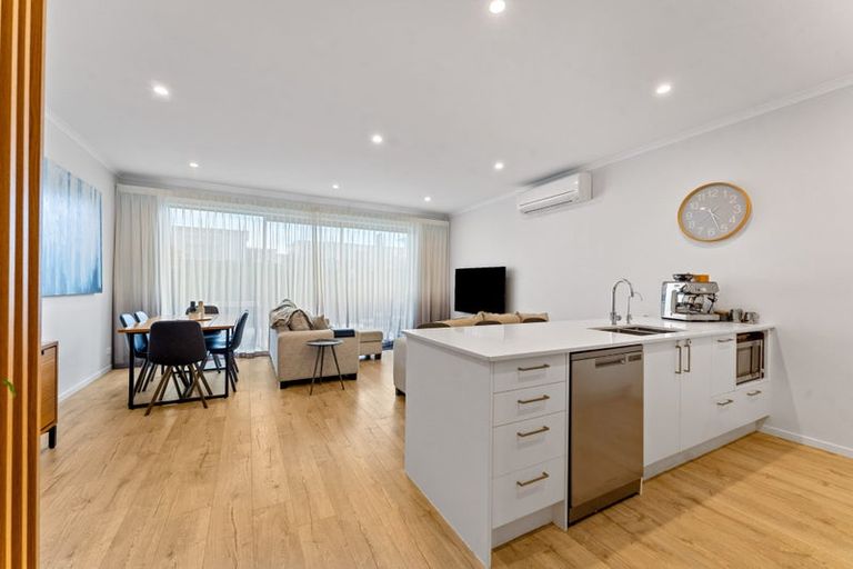 Photo of property in 31 Eyton Kay Road, Hobsonville, Auckland, 0616