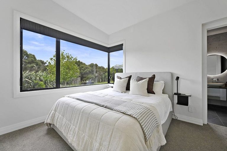 Photo of property in 458 Whitehills Road, Waitoki, Silverdale, 0994