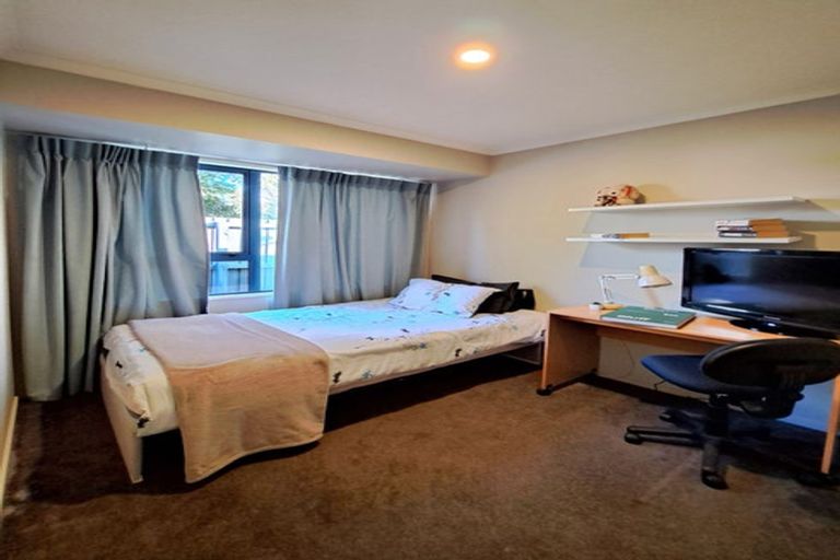 Photo of property in 17 Orlando Crescent, Waimairi Beach, Christchurch, 8083