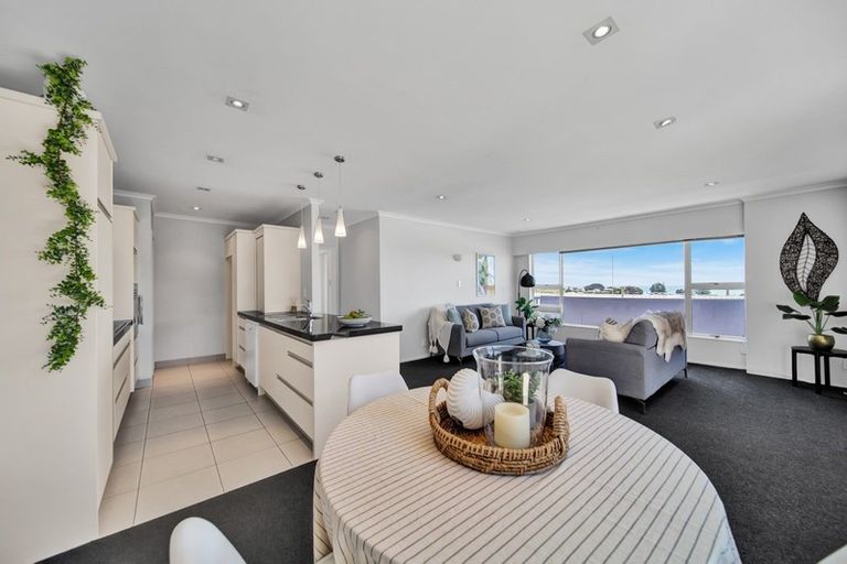 Photo of property in 75 Belt Road, New Plymouth, 4310