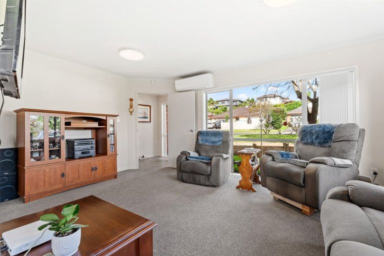Photo of property in 32 Driftwood Drive, Red Beach, 0932