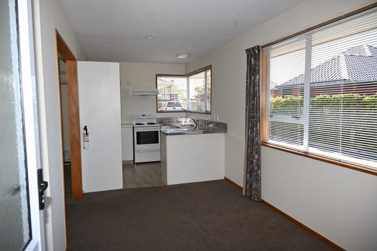 Photo of property in 2/18 Burdale Street, Riccarton, Christchurch, 8011