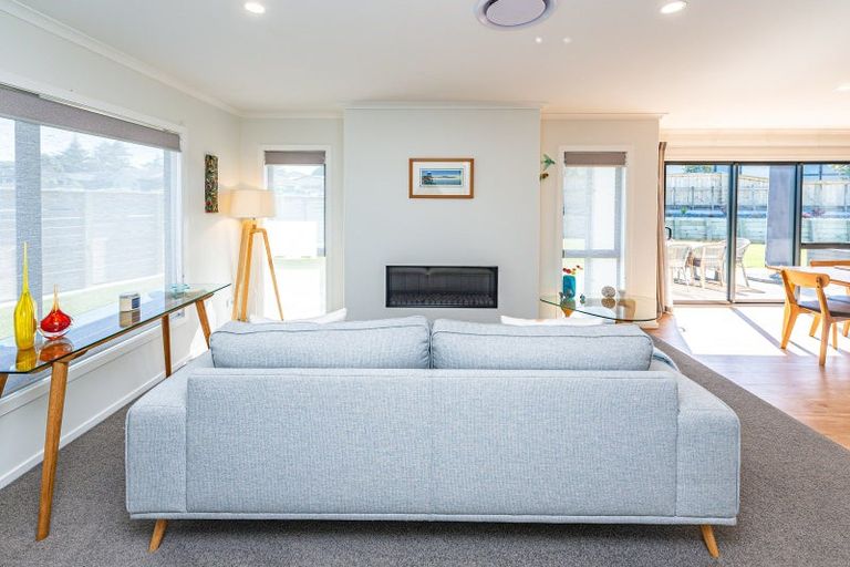 Photo of property in 25 Tirimoana Place, Otamatea, Whanganui, 4501