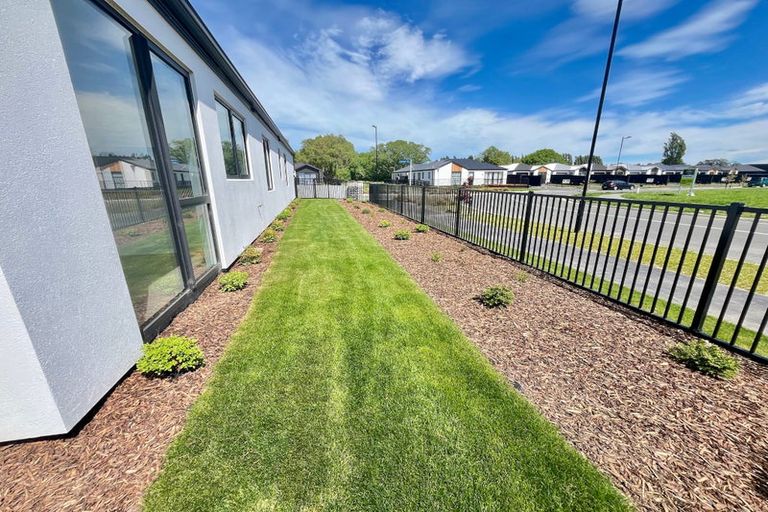 Photo of property in 1 Comer Street, Halswell, Christchurch, 8025