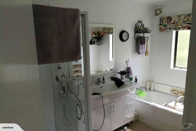 Photo of property in 29 Stanhope Grove, Korokoro, Lower Hutt, 5012