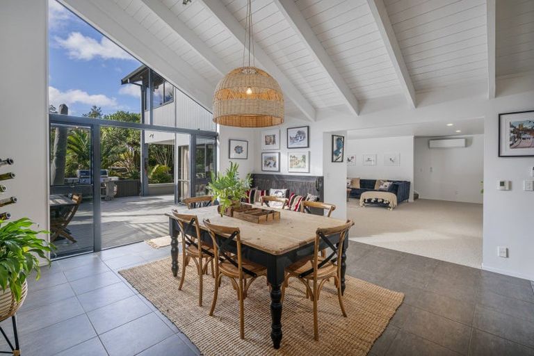 Photo of property in 5 Rewa Rewa Valley, Tairua, 3508