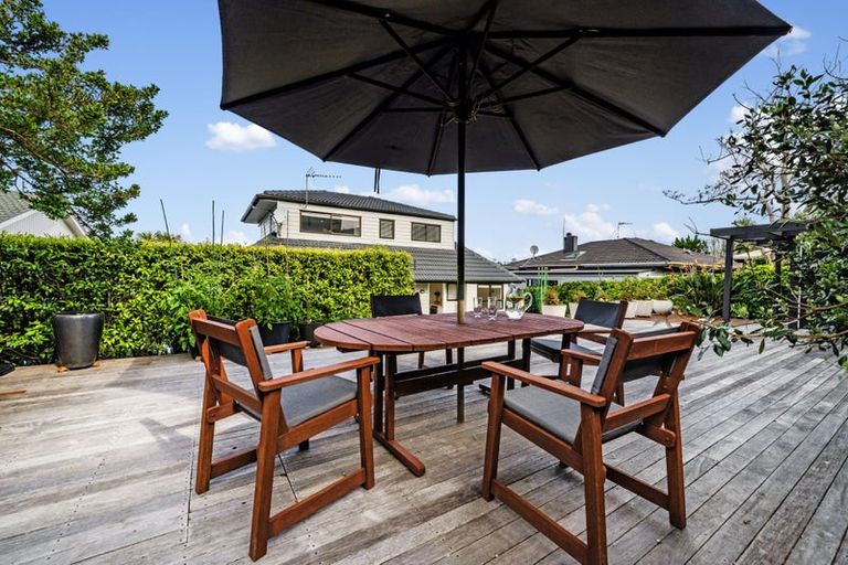 Photo of property in 86 Hebron Road, Waiake, Auckland, 0630