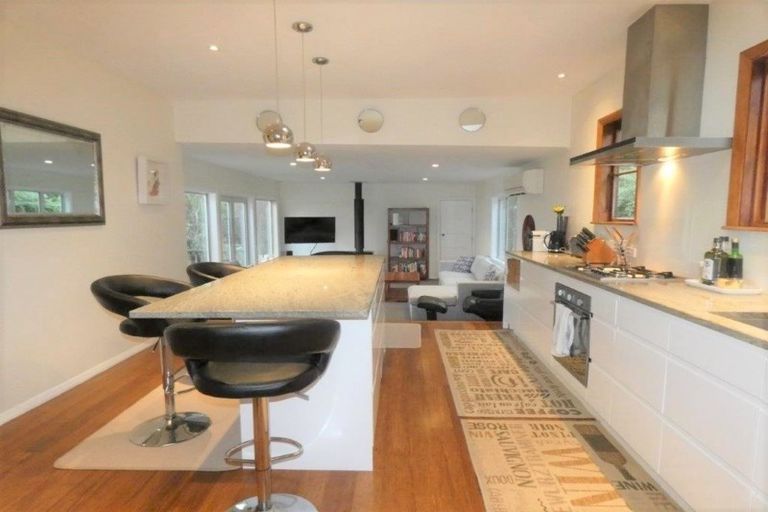 Photo of property in 43 Homebush Road, Khandallah, Wellington, 6035