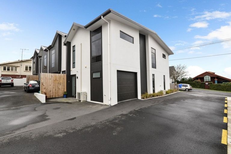 Photo of property in 4/25 Thackeray Street, Hamilton Lake, Hamilton, 3204