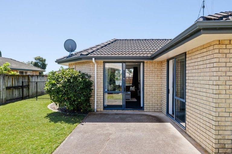 Photo of property in 15 Farnham Close, Rototuna North, Hamilton, 3210