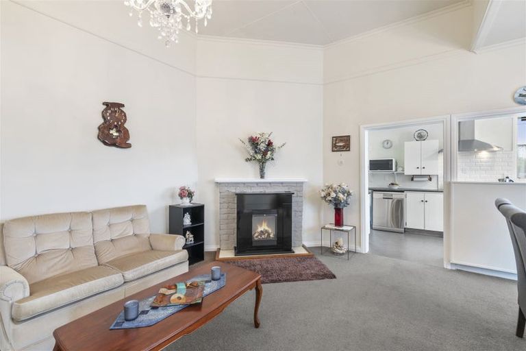 Photo of property in 14 Montgomery Street, Levin, 5510