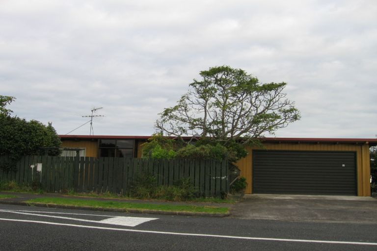 Photo of property in 175 Sandspit Road, Shelly Park, Auckland, 2014