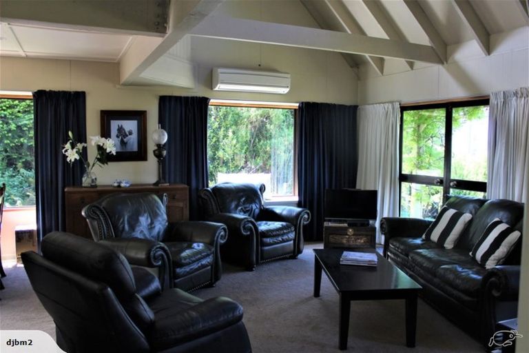 Photo of property in 11 Evergreen Place, Sunshine Bay, Queenstown, 9300
