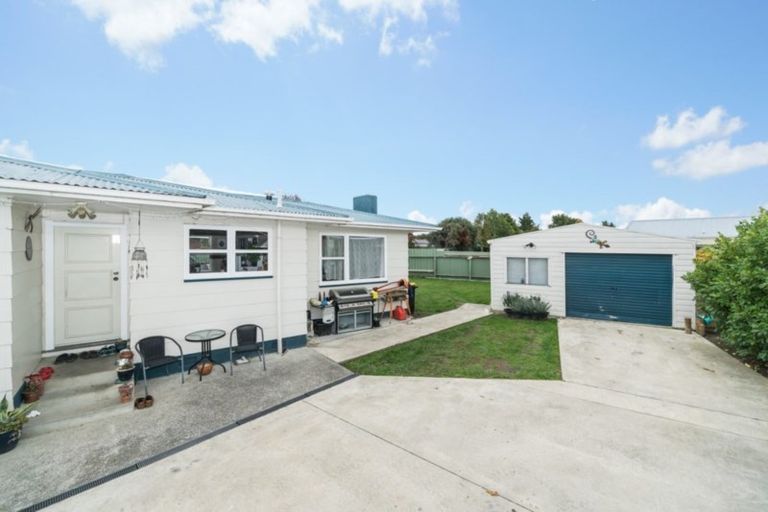 Photo of property in 28 Dewe Avenue, Feilding, 4702