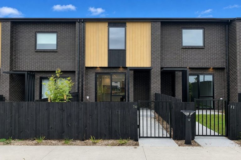 Photo of property in 74 Glidepath Road, Hobsonville, Auckland, 0616