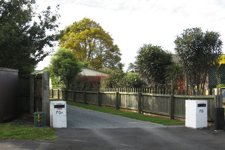 Photo of property in 70 Colman Avenue, Sockburn, Christchurch, 8042