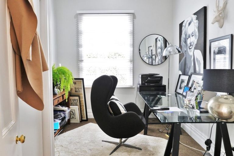 Photo of property in 128 Victoria Road, Devonport, Auckland, 0624