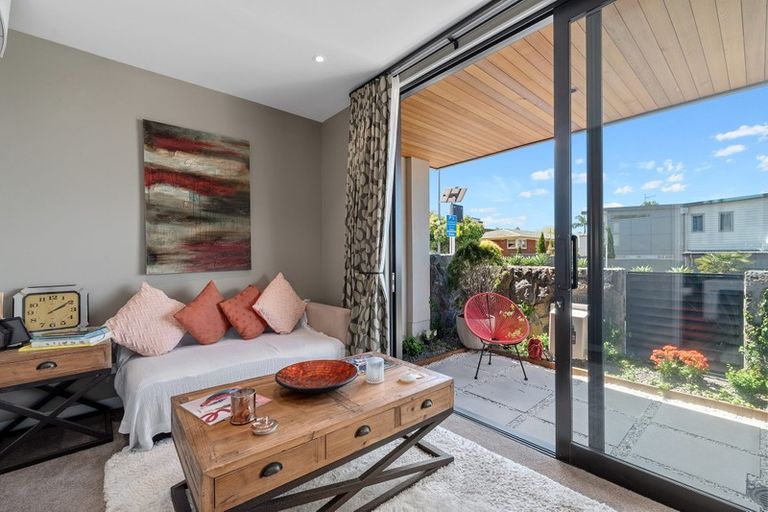 Photo of property in 2b The Terrace, Takapuna, Auckland, 0622