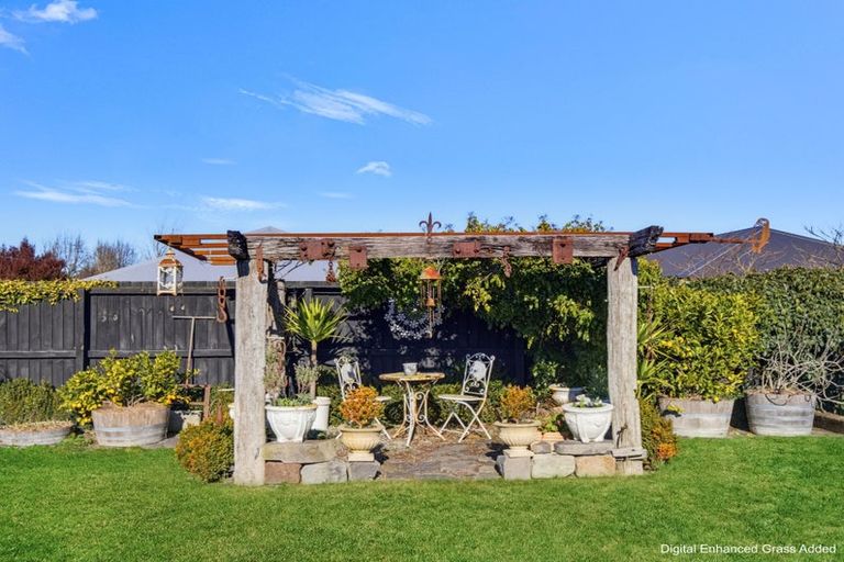 Photo of property in 37 Andesite Drive, Rolleston, 7614