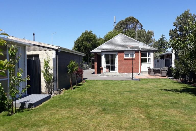 Photo of property in 37 Roydvale Avenue, Burnside, Christchurch, 8042