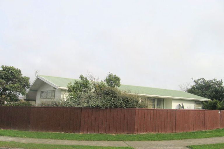 Photo of property in 429 Warspite Avenue, Ascot Park, Porirua, 5024