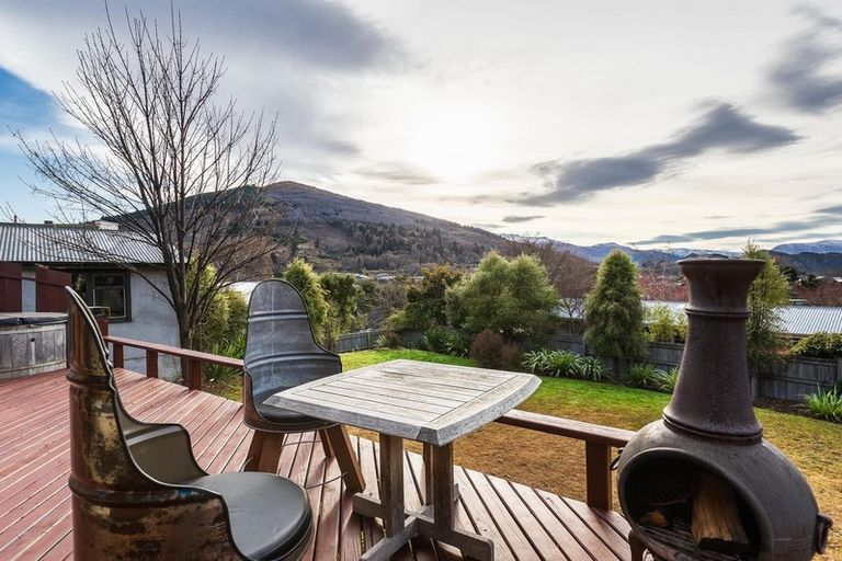 Photo of property in 38 Mcchesney Road, Arthurs Point, Queenstown, 9371