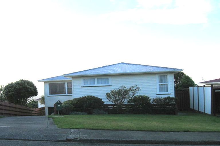 Photo of property in 39 Carluke Street, Paparangi, Wellington, 6037