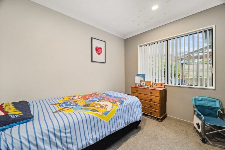 Photo of property in 21 Heaphy Place, Pukehangi, Rotorua, 3015