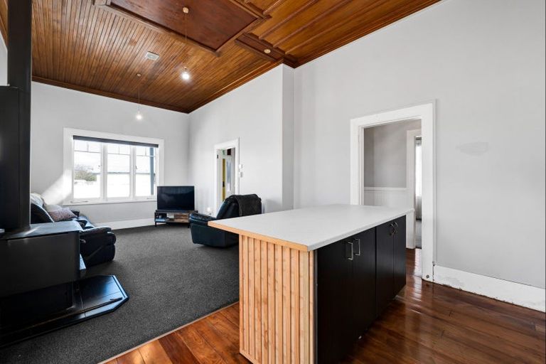 Photo of property in 97 Wilson Street, Hawera, 4610