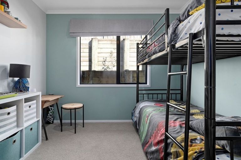 Photo of property in 74 Kinloch Way, Bethlehem, Tauranga, 3110