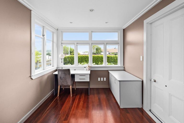 Photo of property in 14 Osier Road, Greenmeadows, Napier, 4112