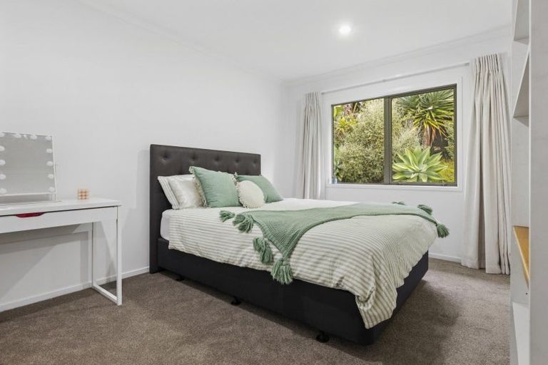 Photo of property in 9 Jason Place, Pyes Pa, Tauranga, 3112