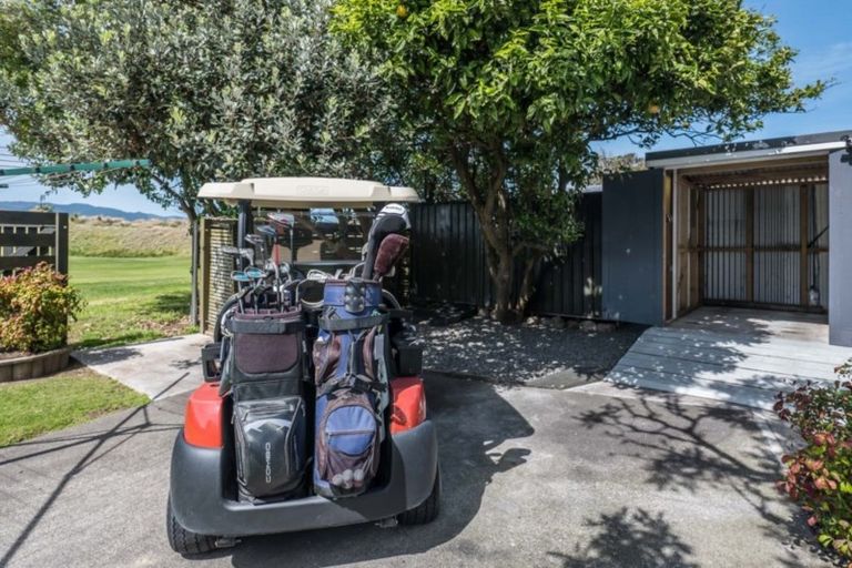 Photo of property in 50 Golf Road, Paraparaumu Beach, Paraparaumu, 5032