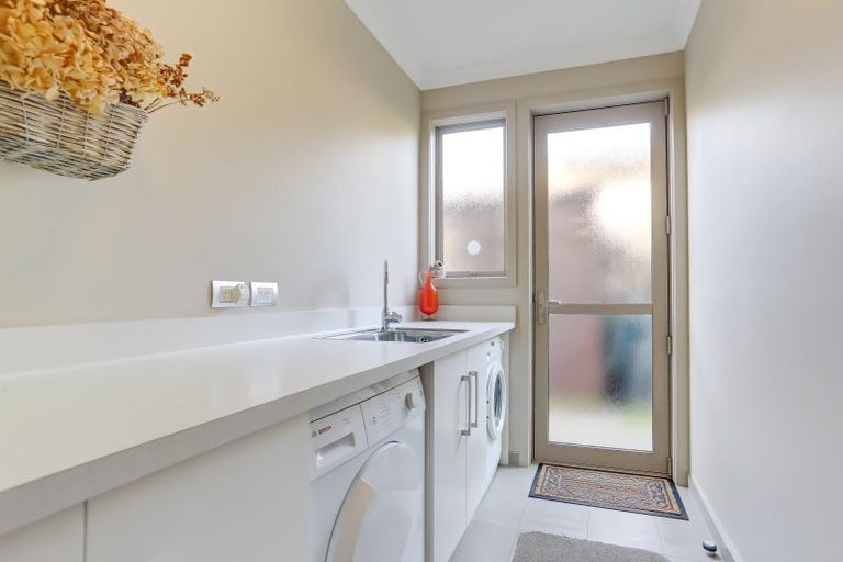 Photo of property in 2 Webster Place, Otamatea, Whanganui, 4500